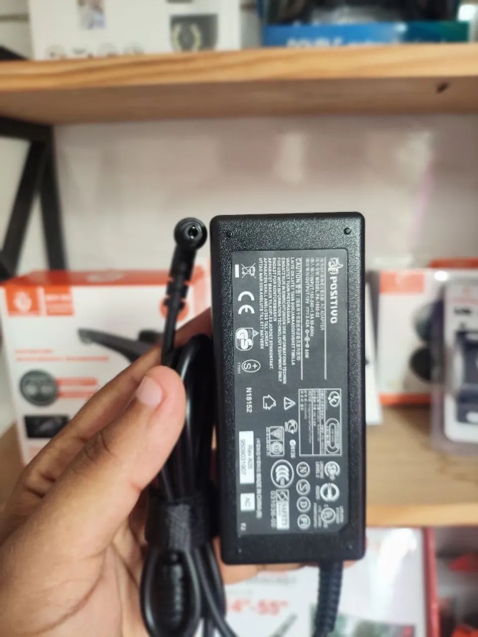 Carregador para Notebook Positivo 19V