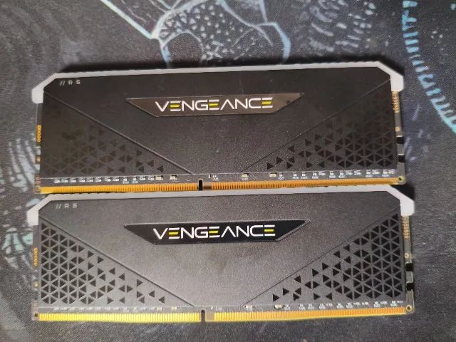 自作PC Ryzen 5600X MAG B550M Corsair 32GB KIT Ryzen 5600x, 32gb Corsair RGB, B550 Aorus - Peças de Hardware