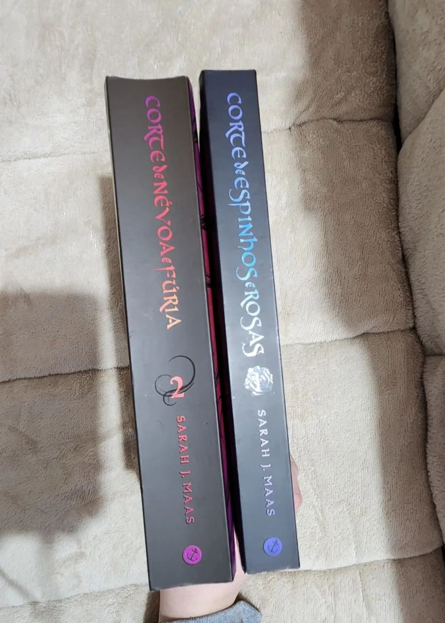  Corte de rosa e espinhos livro 1 e 2 - Foto 2