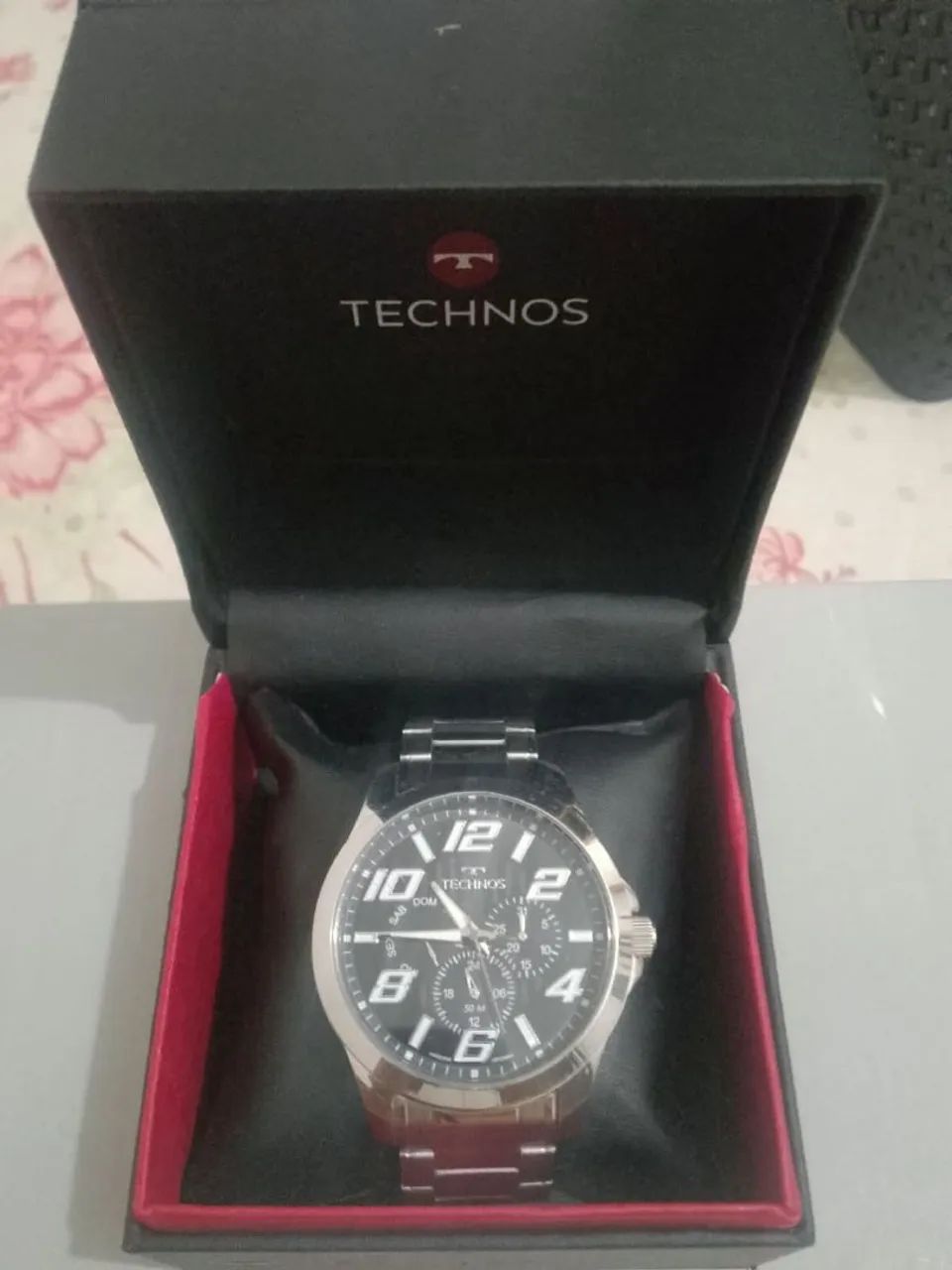 Relógio technos