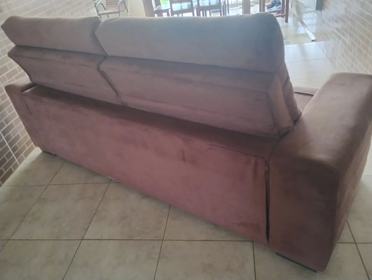 Vende se sofá retrátil marrom em Anápolis goias  - Foto 4