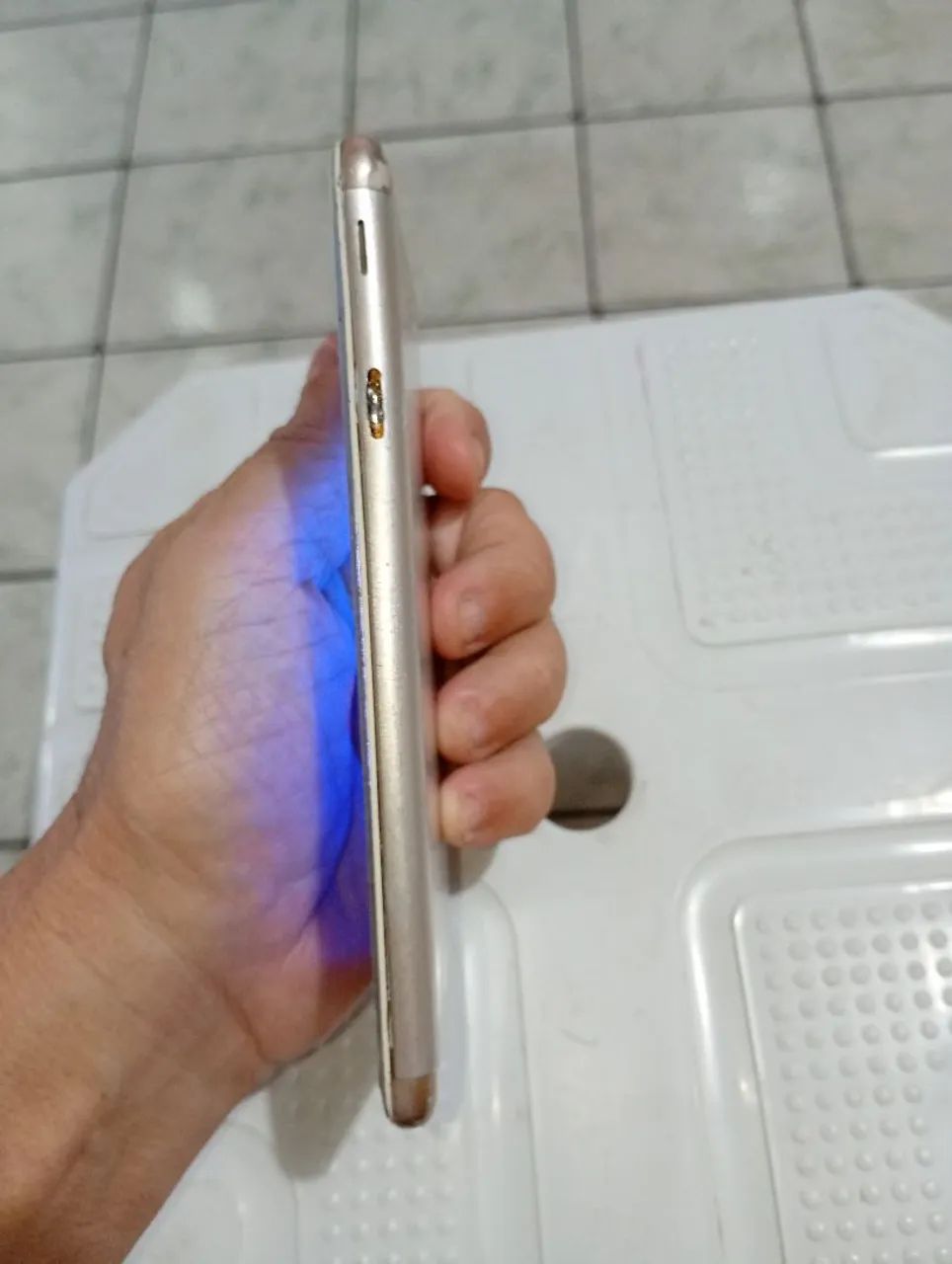 Celular Samsung j7 com carregador 50 reais  - Foto 4