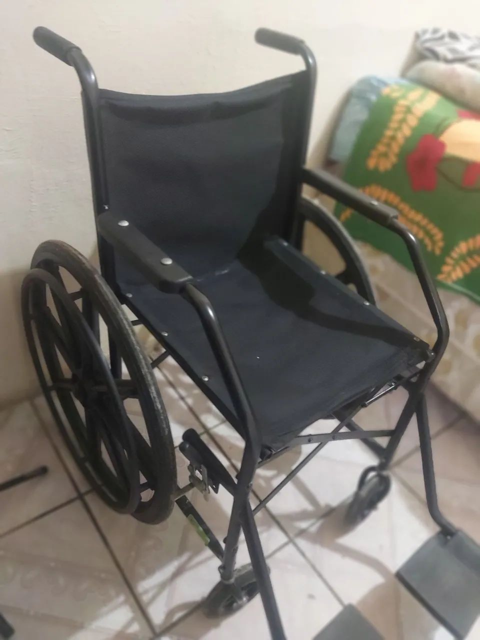 Cadeira de Rodas  - Foto 2