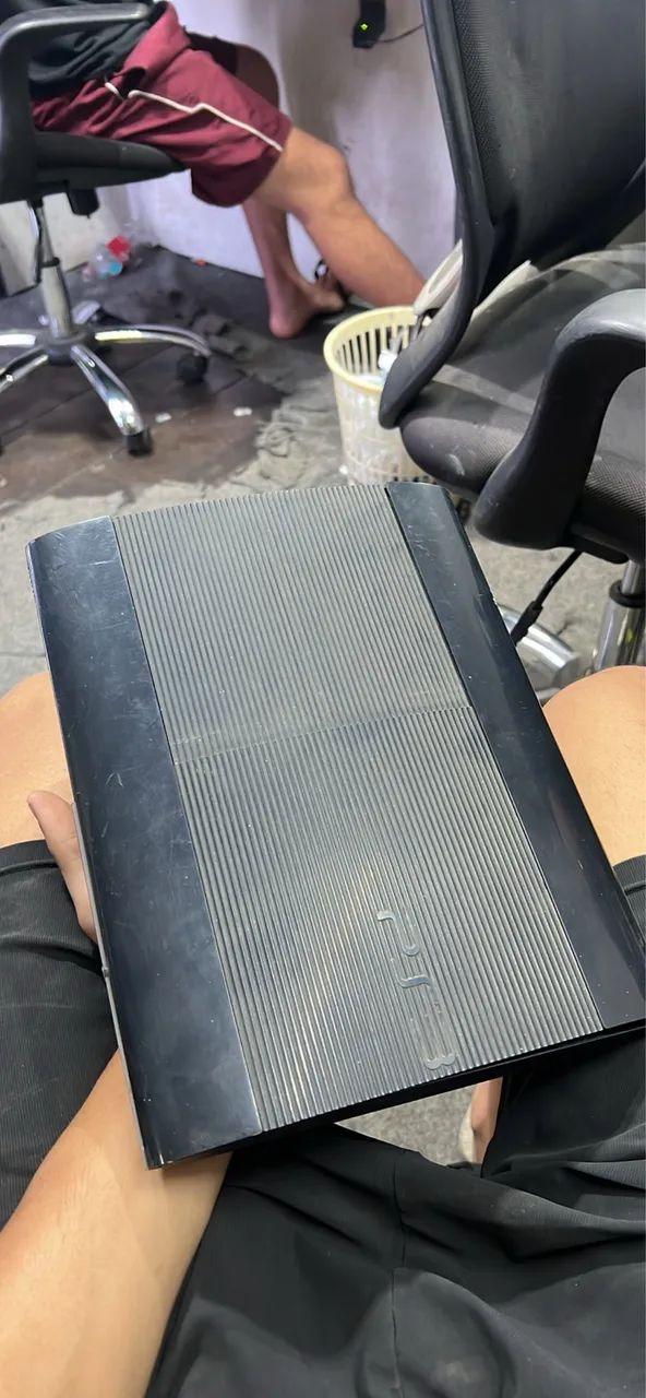 Ps3 super slim 