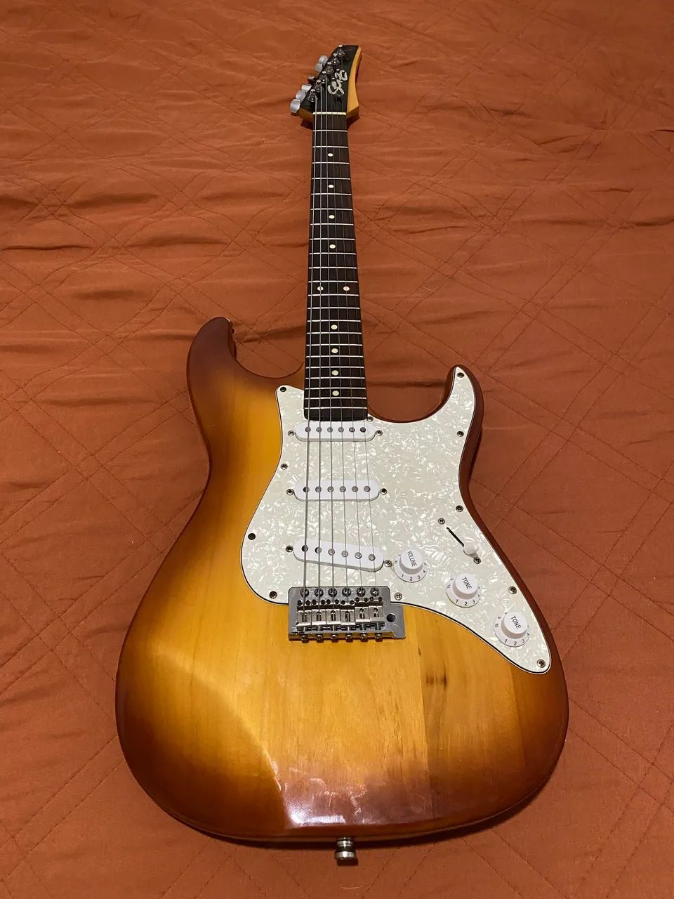 GUITARRA SEIZI VISION  - Foto 2