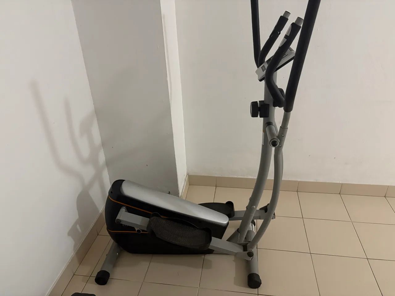 Elíptico Magnético Johnson Tempo E901 - Foto 3