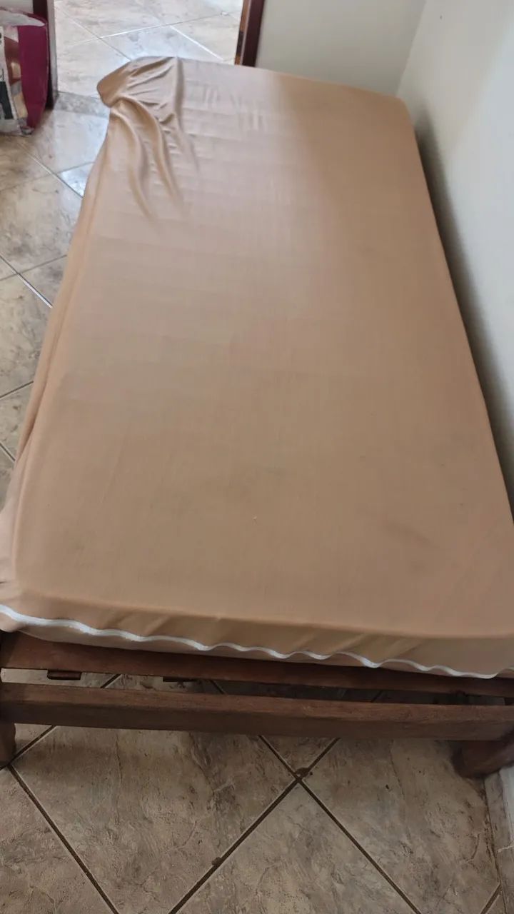 Cama de solteiro + colchão de solteiro  - Foto 3