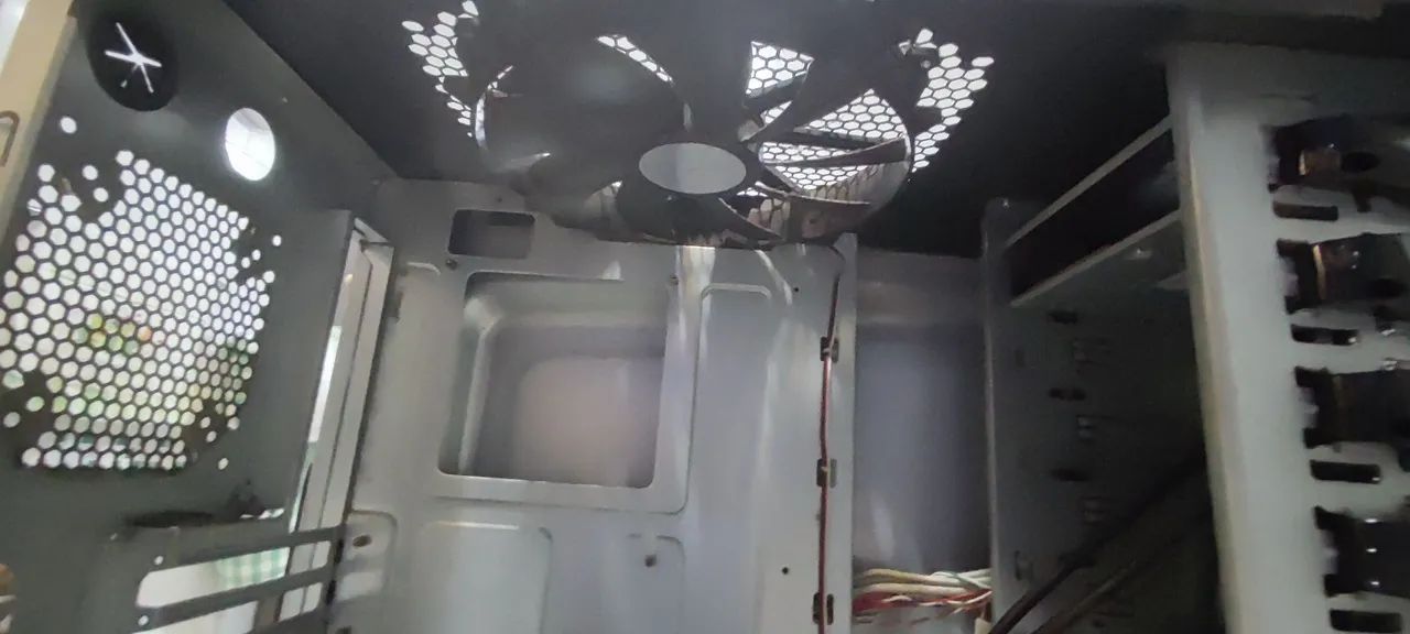 Gabinete usado COOLERMASTER - Foto 4