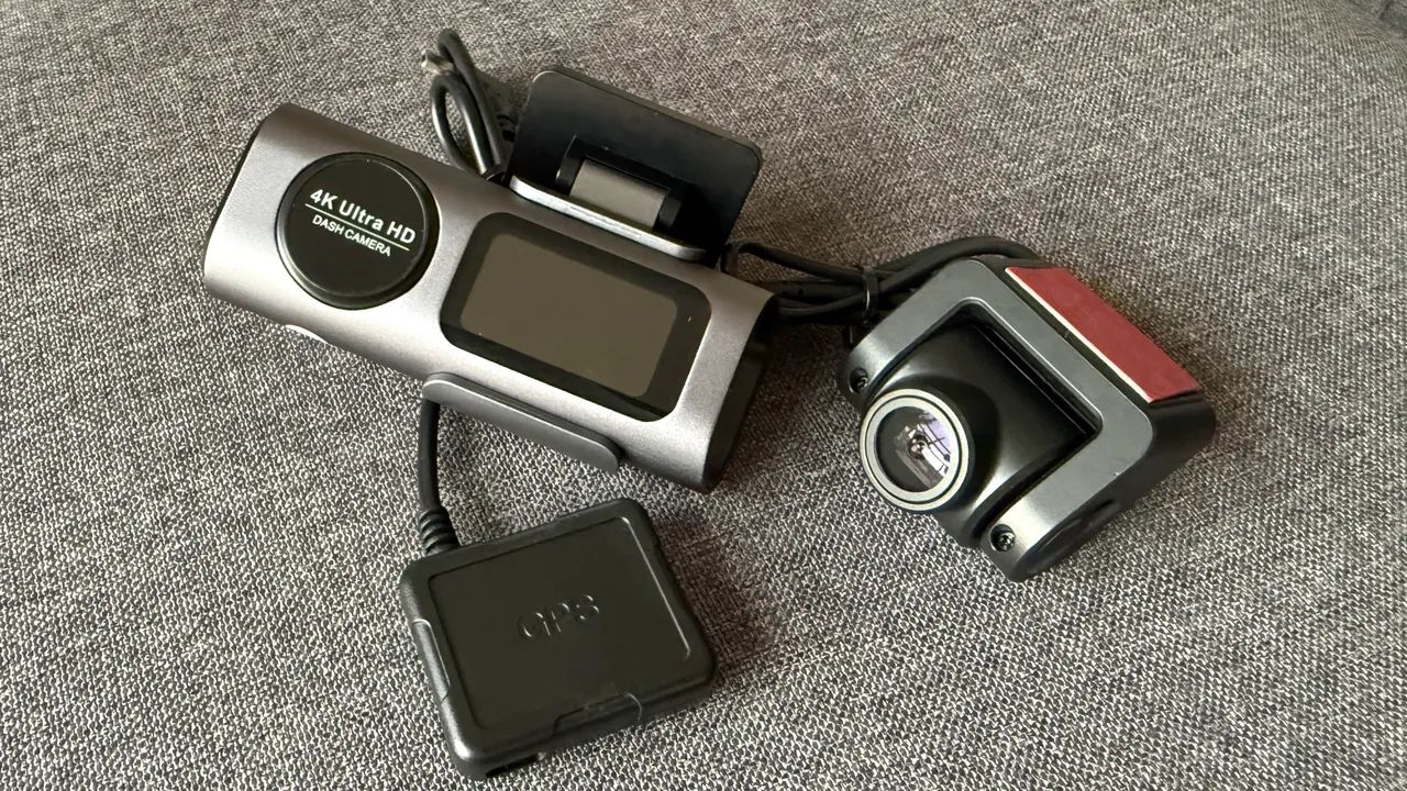Dashcam 4K + GPS + microSD 64Gb - 2 câmeras 