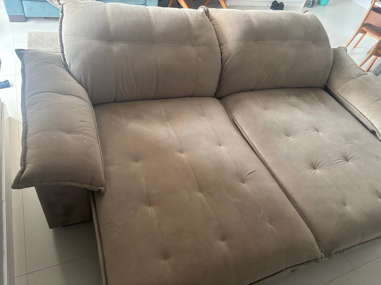 Sofá retrátil bege  - Foto 3