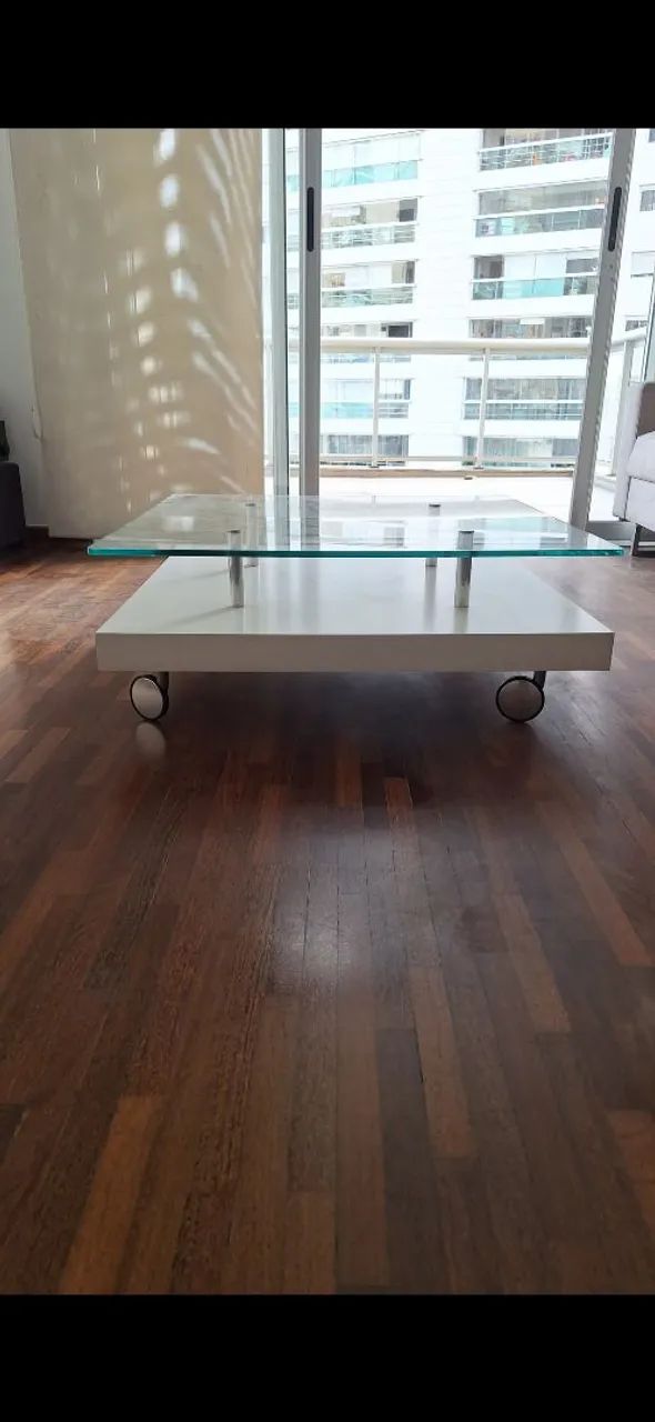 Mesa de Centro com Rodinhas