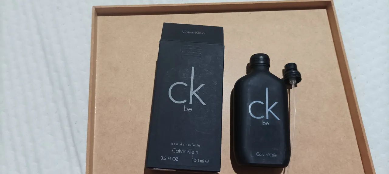 Frascos de perfumes importados com a caixa para colecionadores  - Foto 3