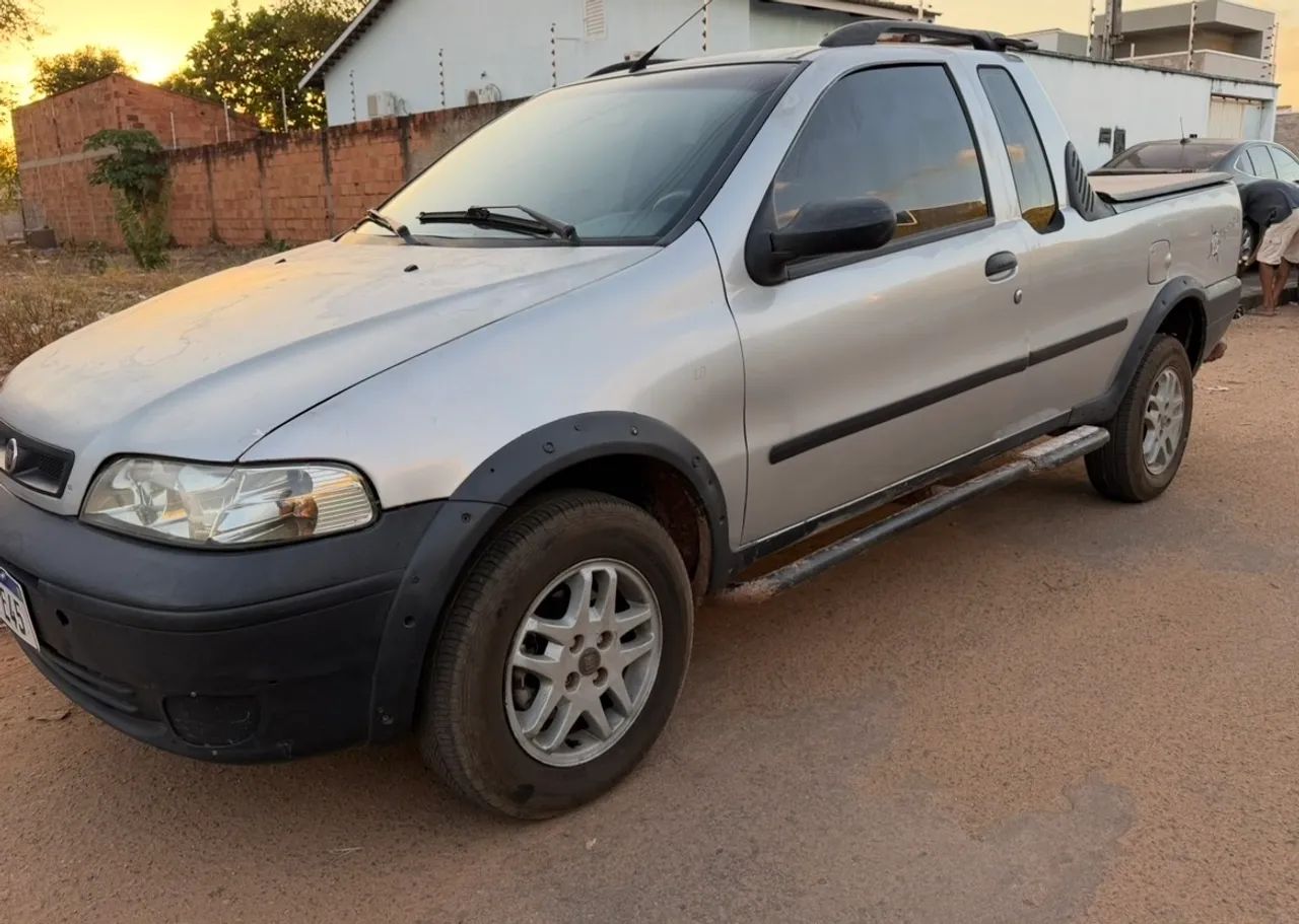 Fiat Strada STRADA ADVENTURE 1.8 MPI 8V 103CV CE 2004