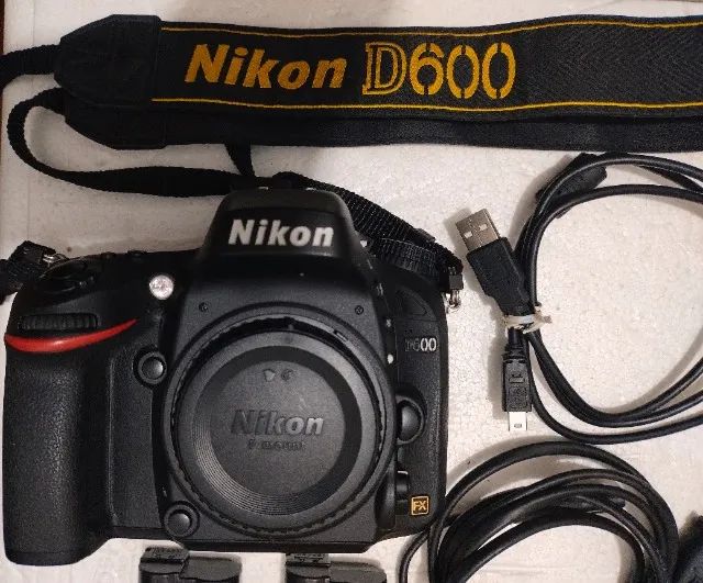 NIKON D600  - Foto 3