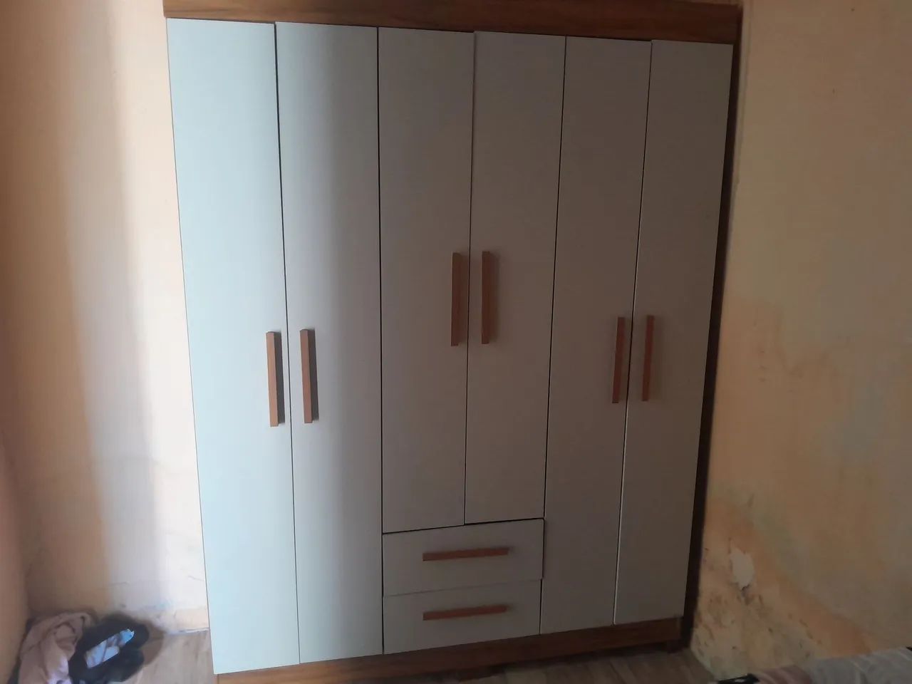 Vende- Se Guarda Roupa - Foto 3