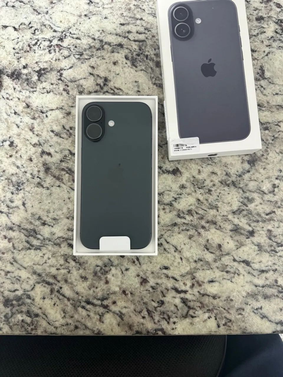 iPhone 17  - Foto 2