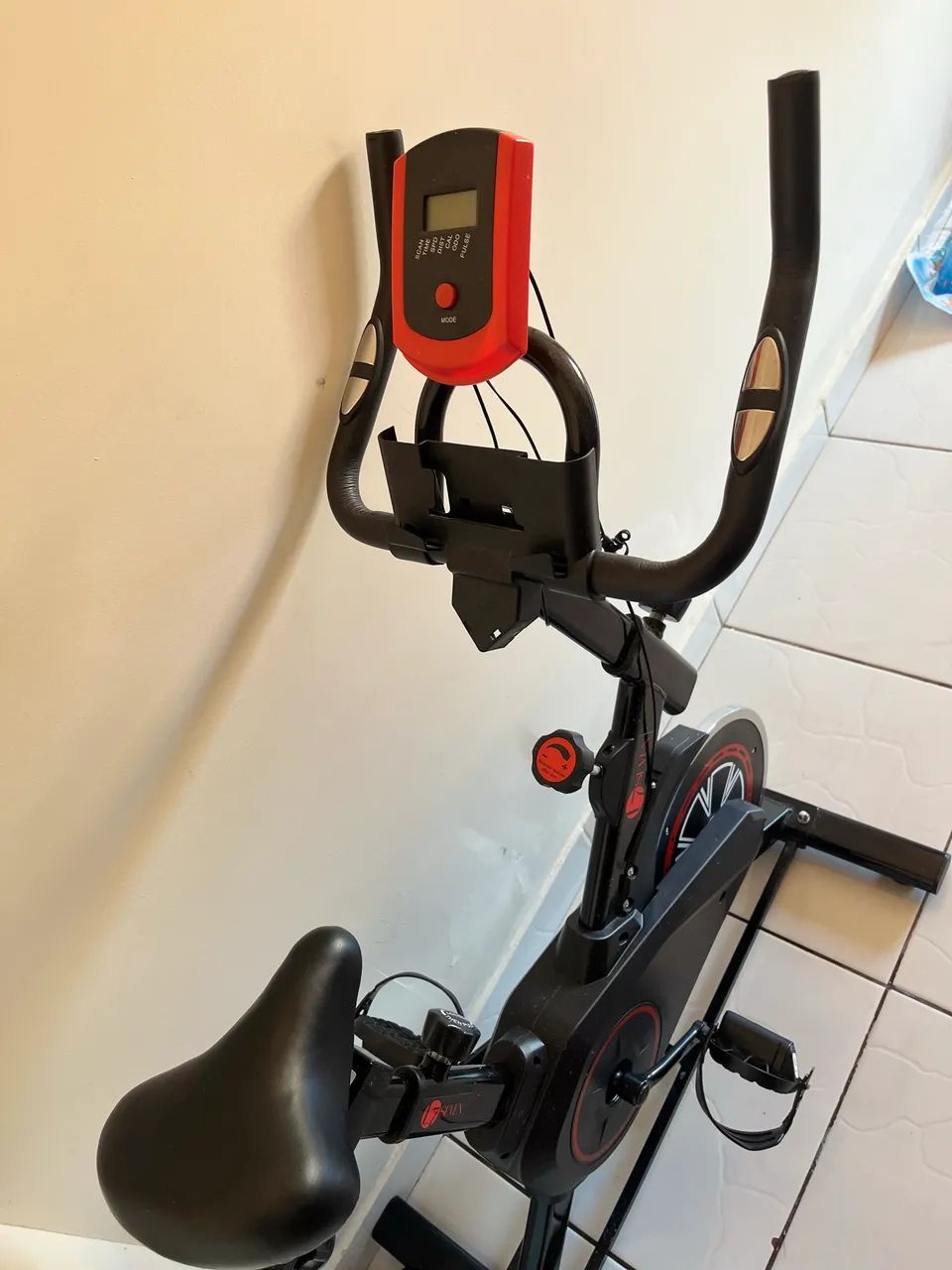 BICICLETA ERGOMÉTRICA SPINNING SEMI NOVA - Foto 3