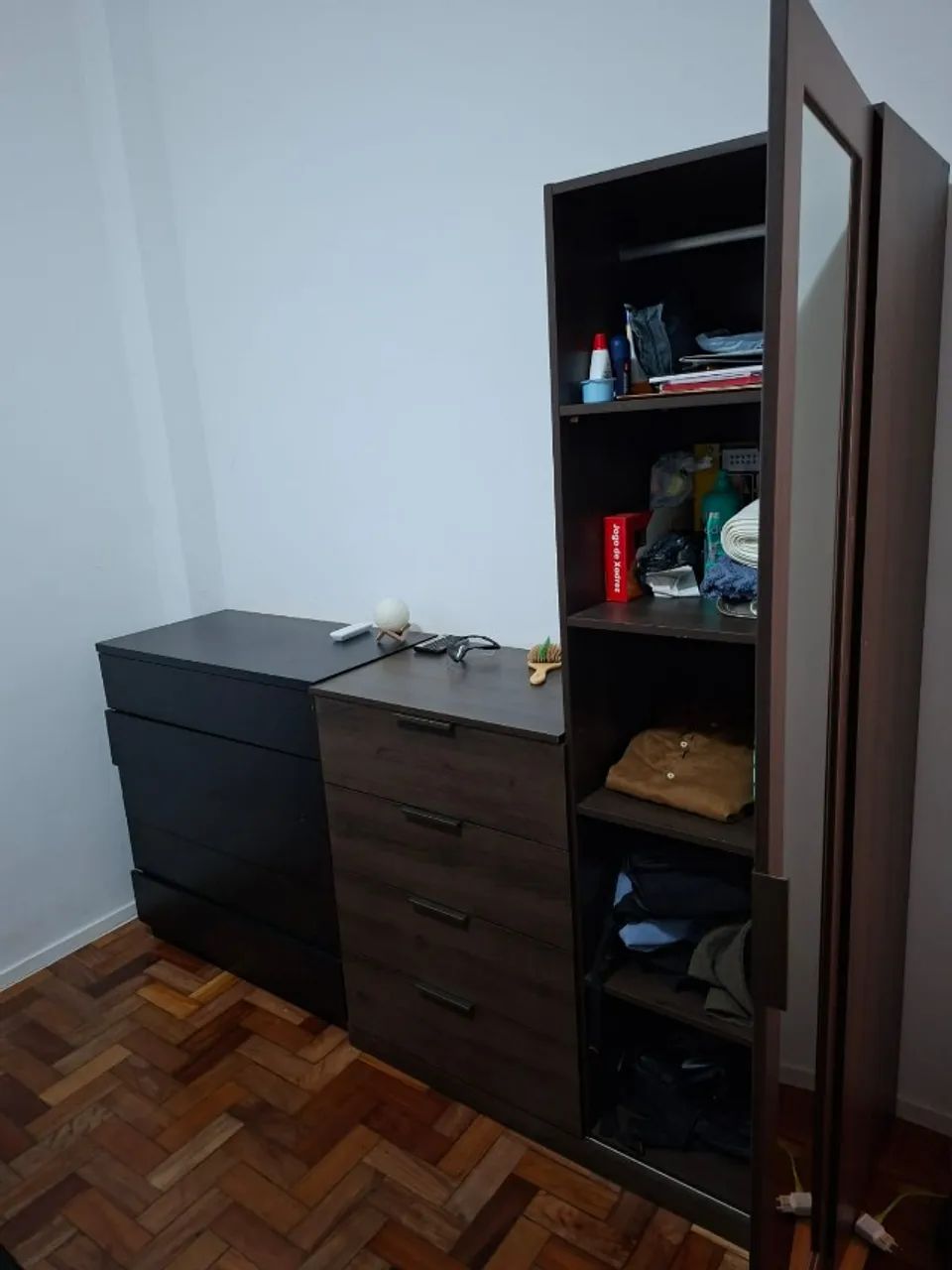 Conjunto de Cômodas com Espelho
