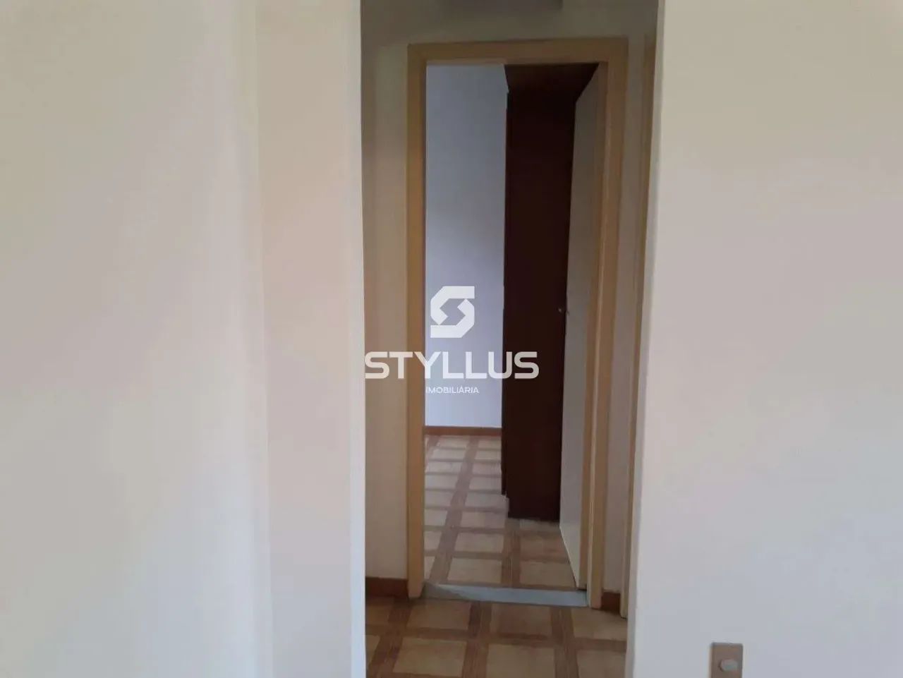 Ótimo Apartamento com Armários e Vaga de Parqueamento - Localização Privilegiada! M01X - Foto 4