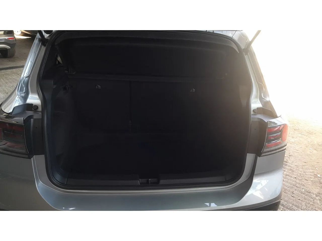 Volkswagen T-Cross Highline 1.4 TSI Flex 16V 5P AUT, foto 14 de 16