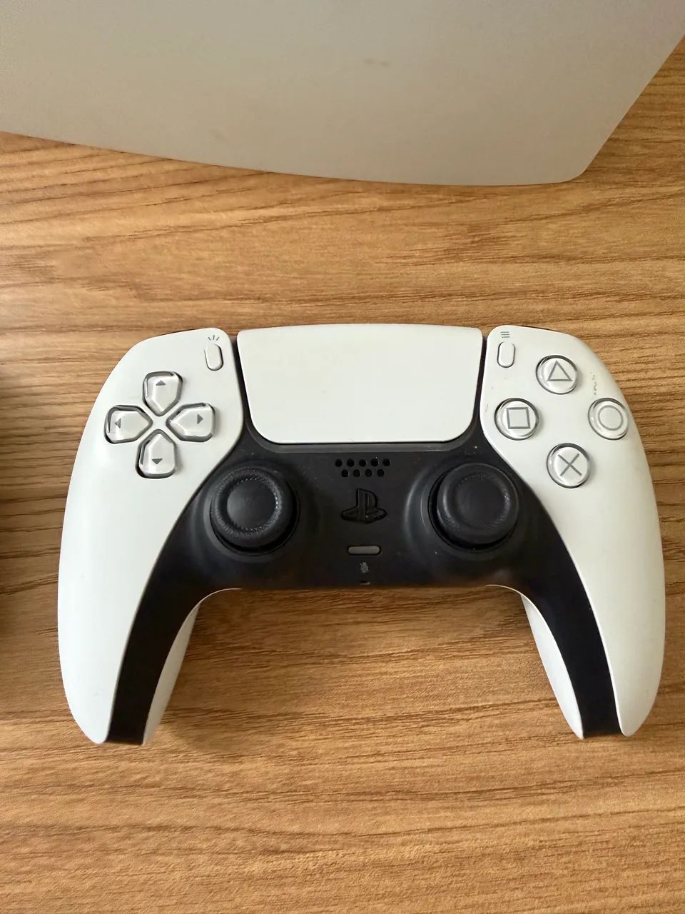 VENDO PS5 C/LEITOR E DOIS CONTROLES - Foto 2