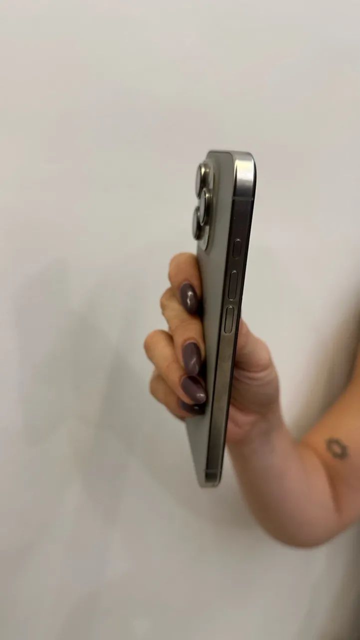 IPHONE 16ro 128 91% de bateria  - Foto 2