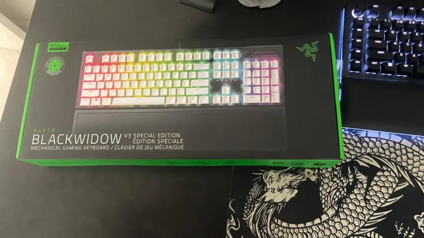 LACRADO] Teclado Mecânico Razer Blackwidow V3 Special Edition