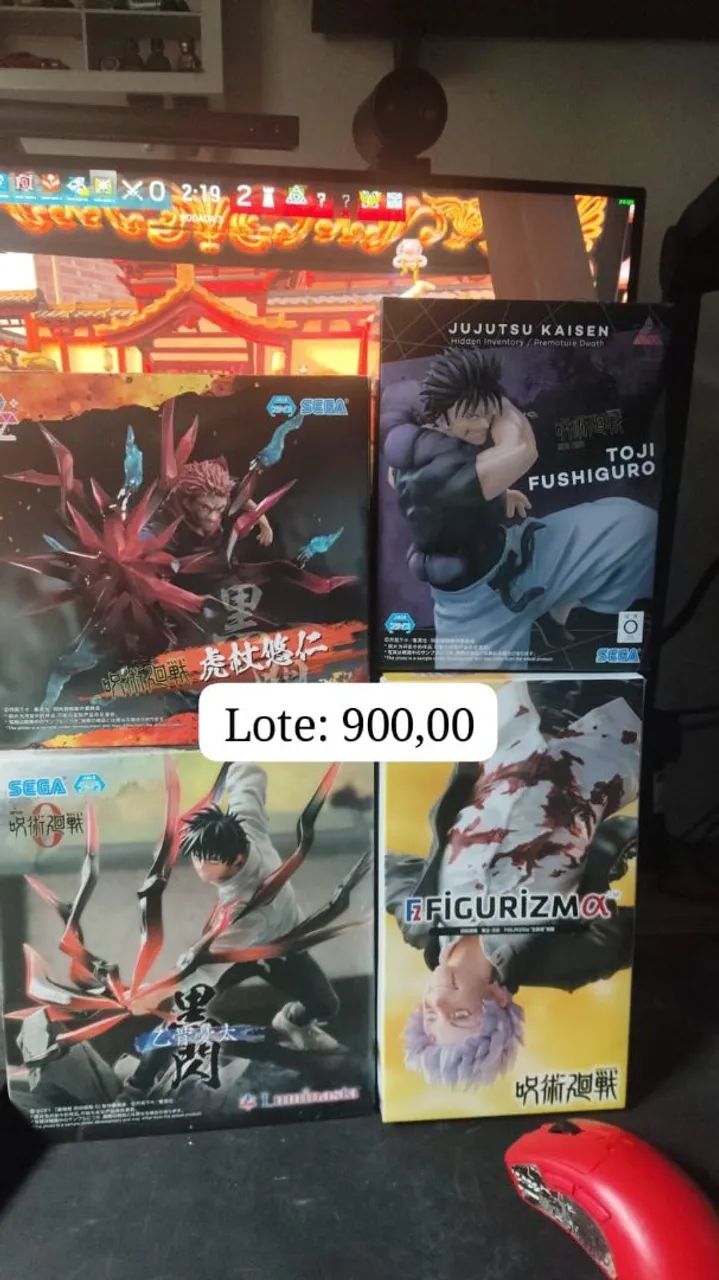 Action figures 