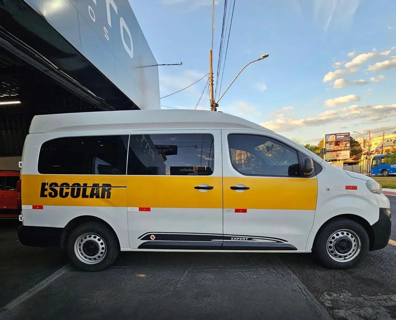 Peugeot Expert Expert Minibus 1.6 Turbo Diesel 2020