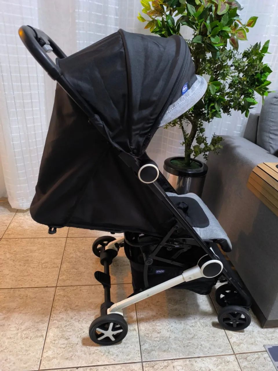 Carrinho de passeio Chicco Miinimo Black Night. Ultra compacto. - Foto 2
