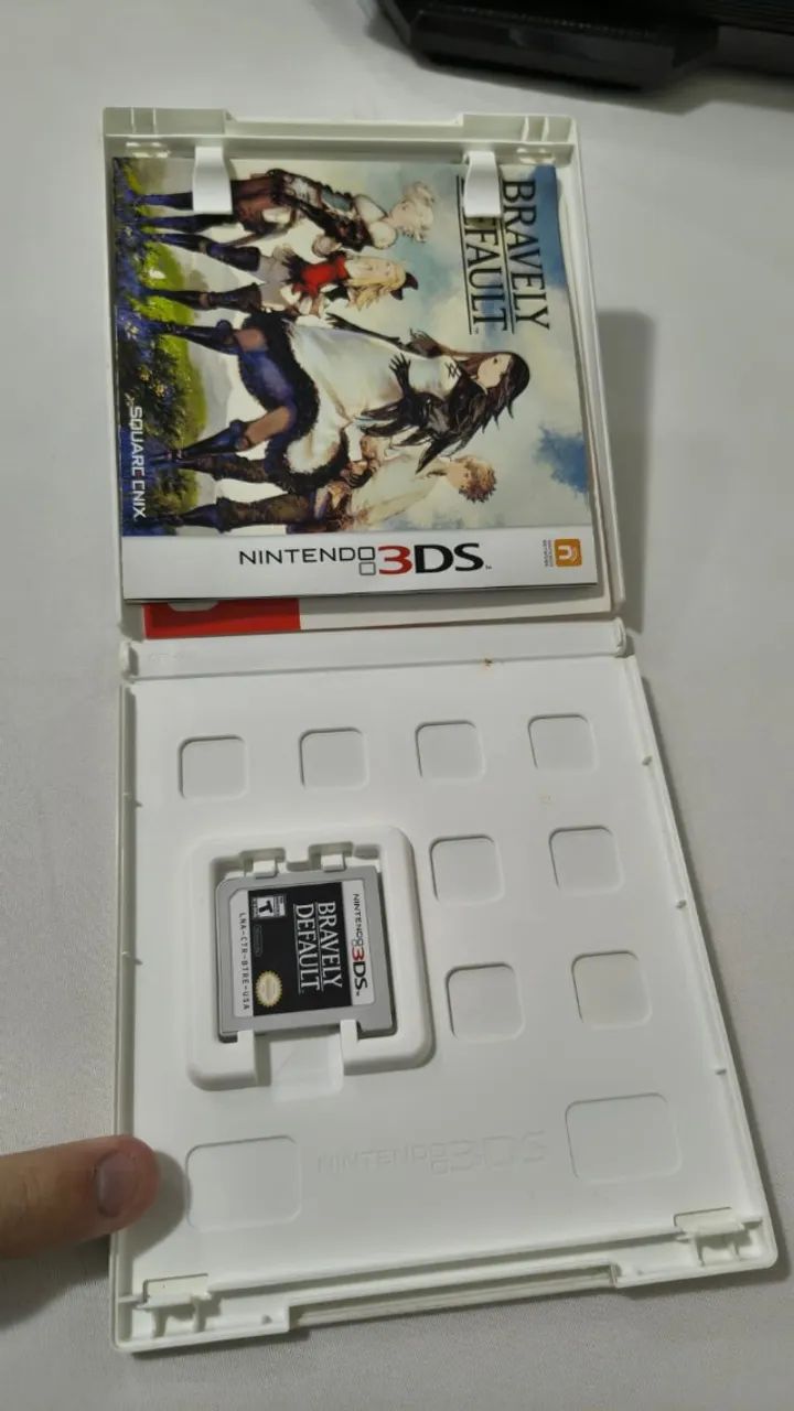 Jogo Nintendo 3DS - Bravely Default - Foto 3