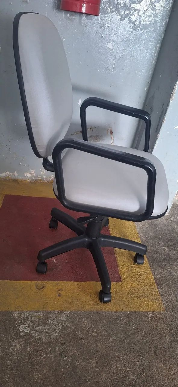 Cadeira de escritório giratória - Foto 3