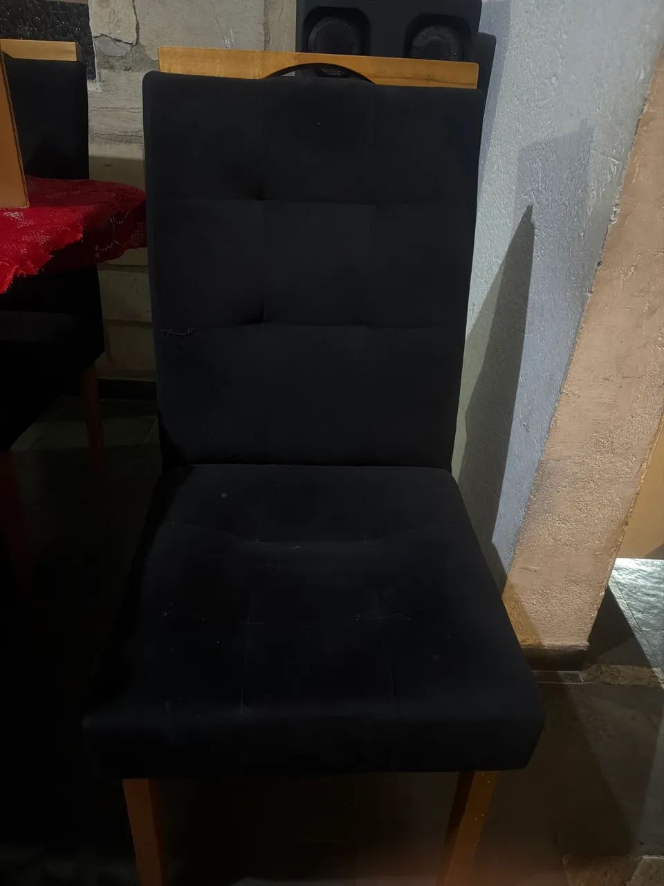 Mesa semi nova de vidro com oito cadeiras. - Foto 5