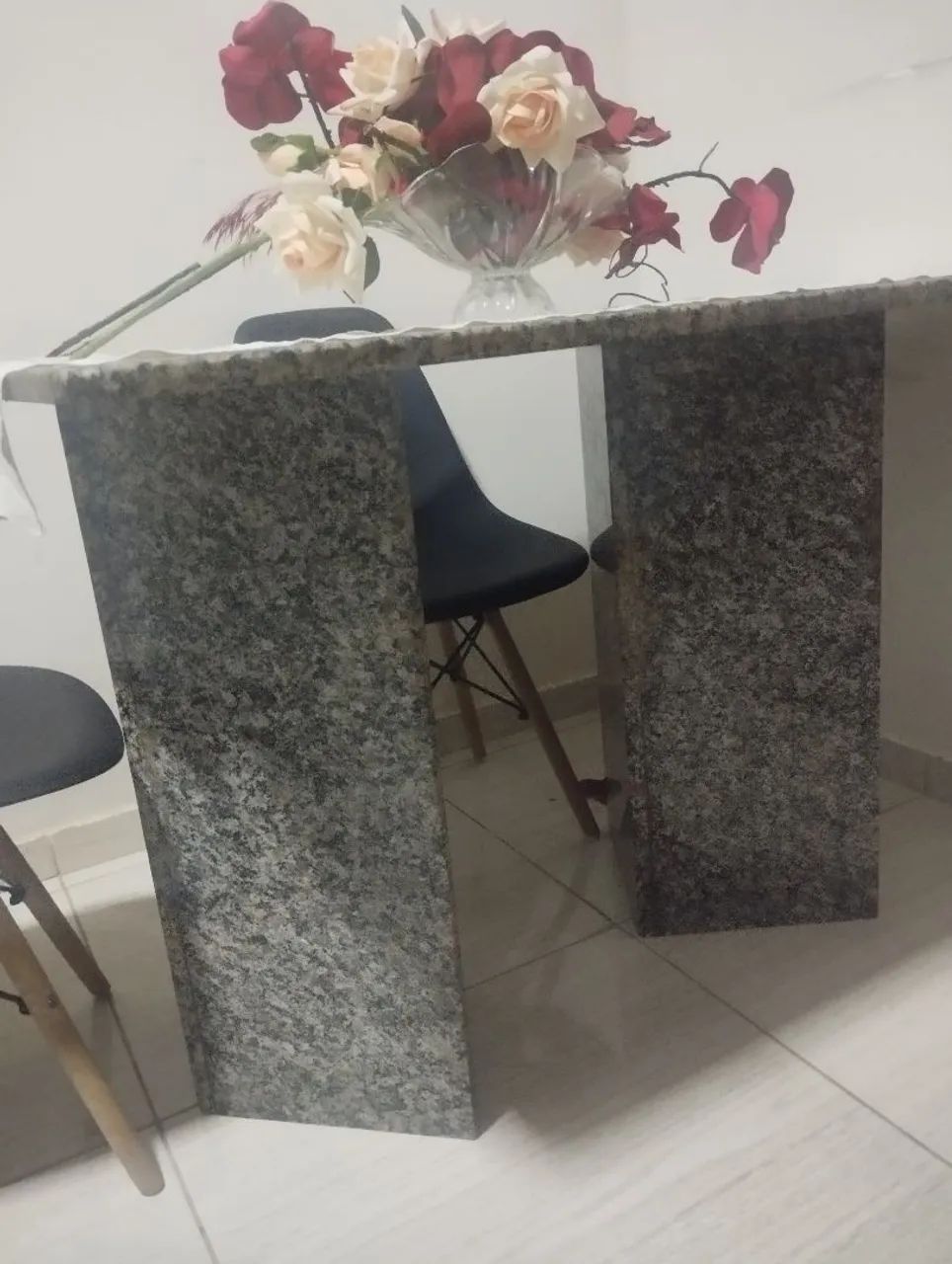MESA DE GRANITO EM PERFEITO ESTADO!!!!65163273690497121