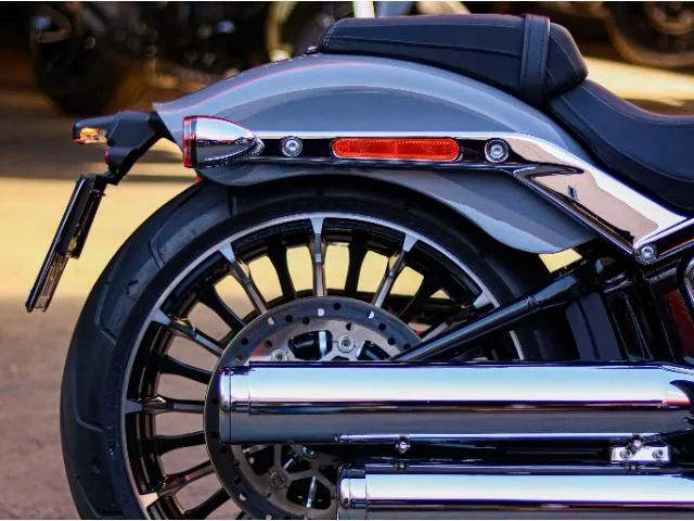 HARLEY-DAVIDSON BREAKOUT 117 FXBR - Foto 5