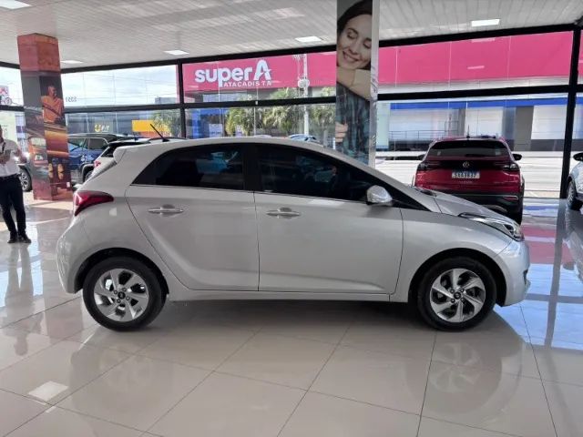 Hyundai HB20 Premium 1.6 Flex 16V Aut. 2017 - Foto 2