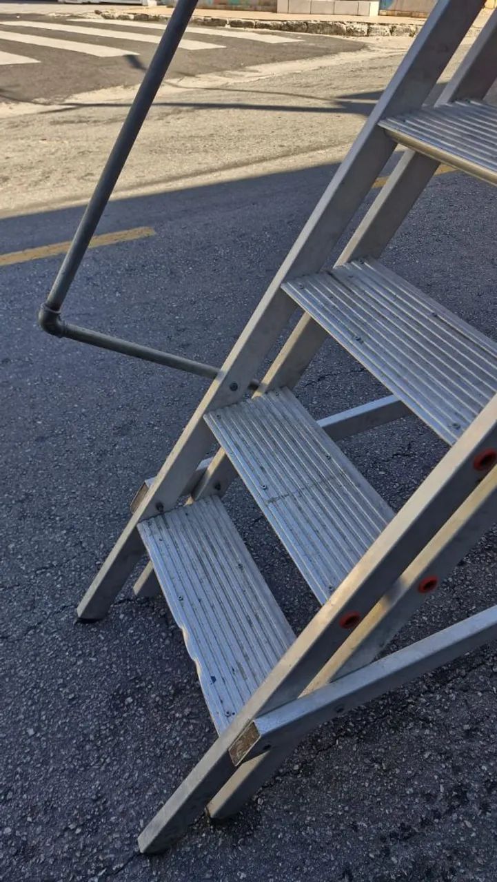 Escada plataforma  - Foto 2