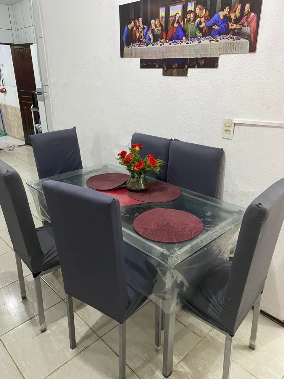 Mesa de vidro de 6 cadeiras