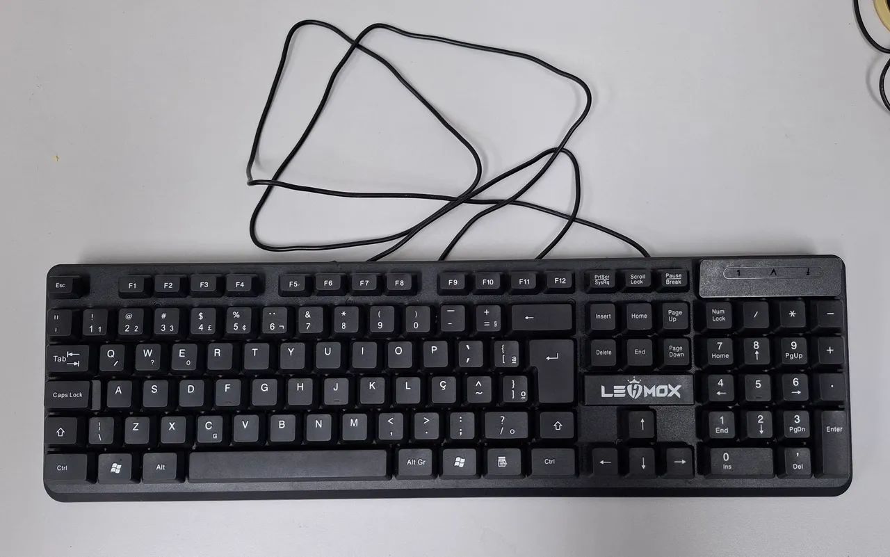 Kit teclado e mouse Lehmox USB seminovos