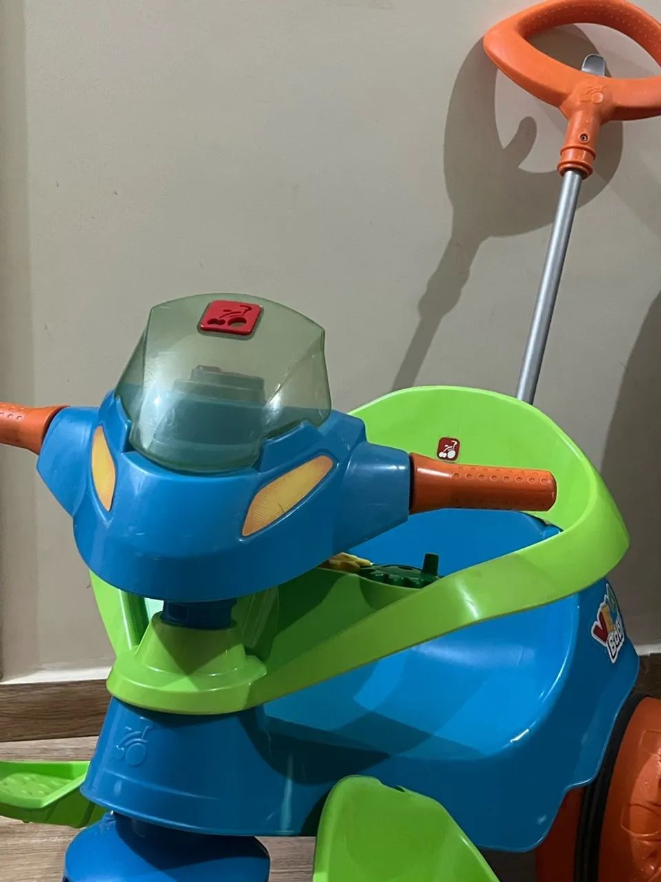 Motoquinha infantil com Haste e Suporte para celular 