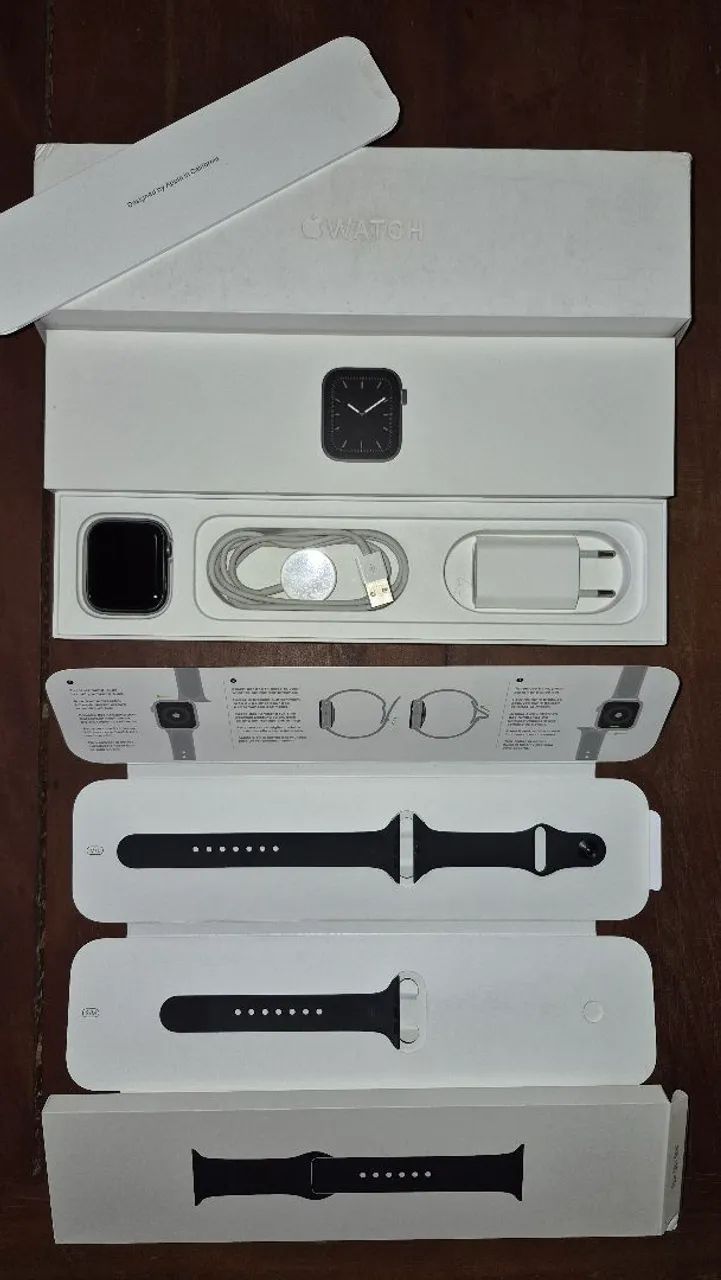 Apple Watch Série 5 GPS + Celular