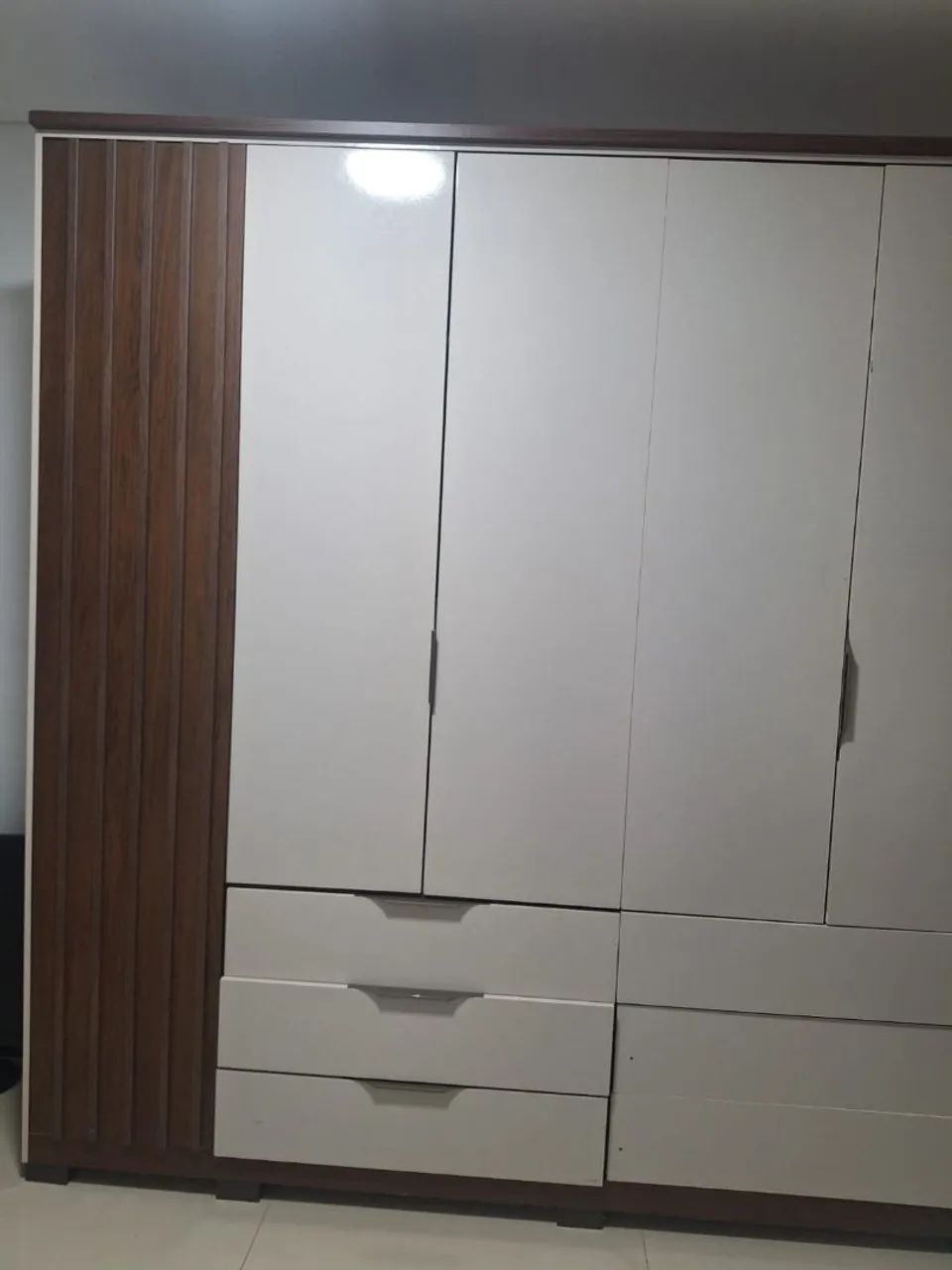 GUARDA-ROUPA 6 PORTAS E 6 GAVETAS - Foto 2