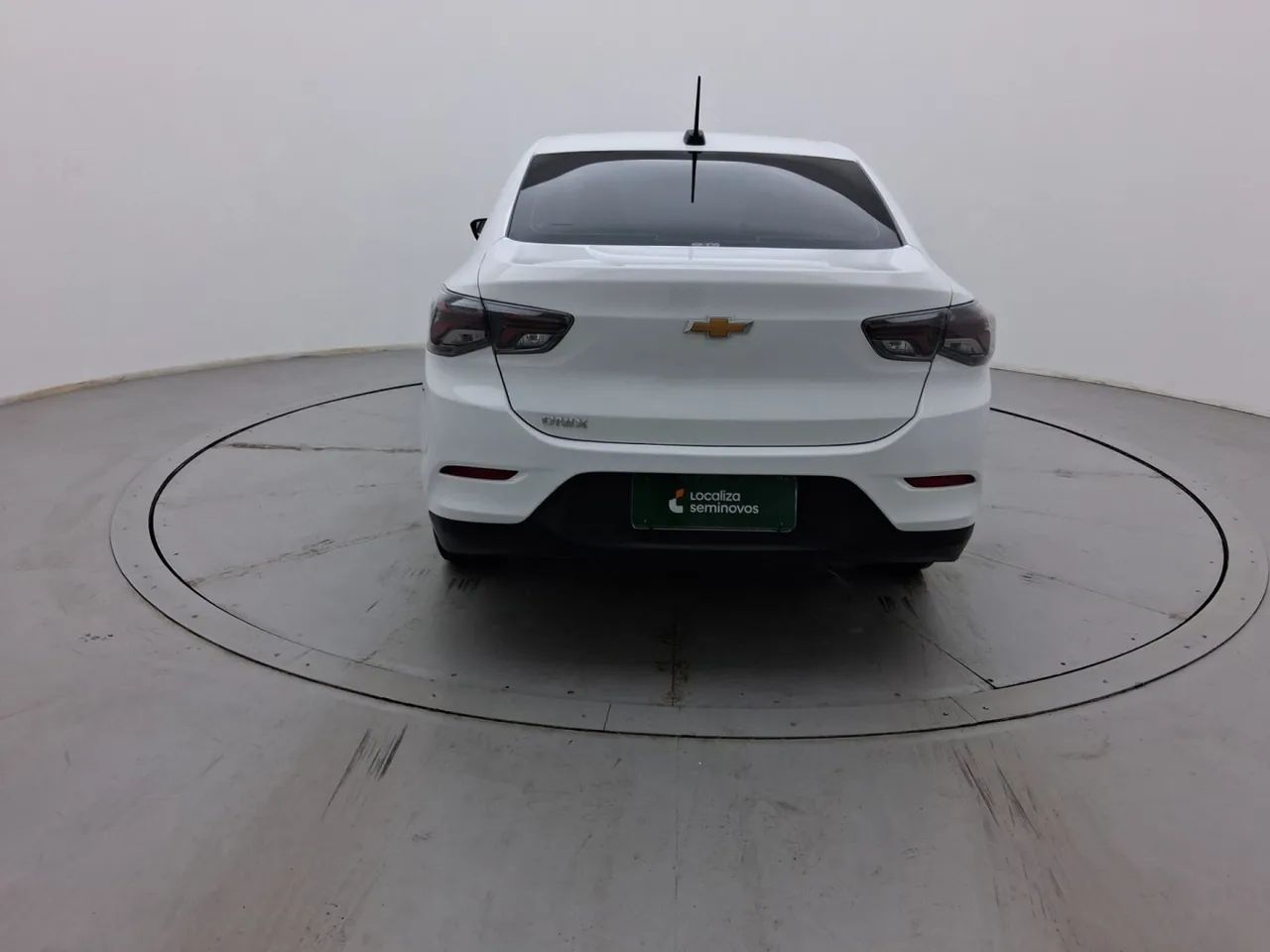 Chevrolet Onix Activ 1.4 8V Flex Aut. 4P, foto 4 de 18