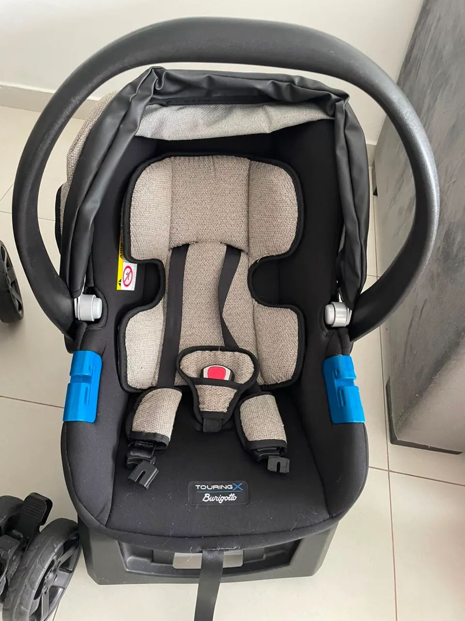 Carrinho Burigotto + Bebê conforto com base  - Foto 3