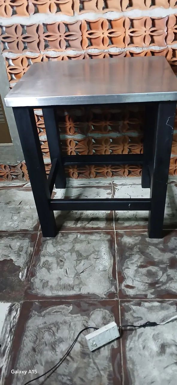 Mesa inox com pé de ferro  - Foto 5