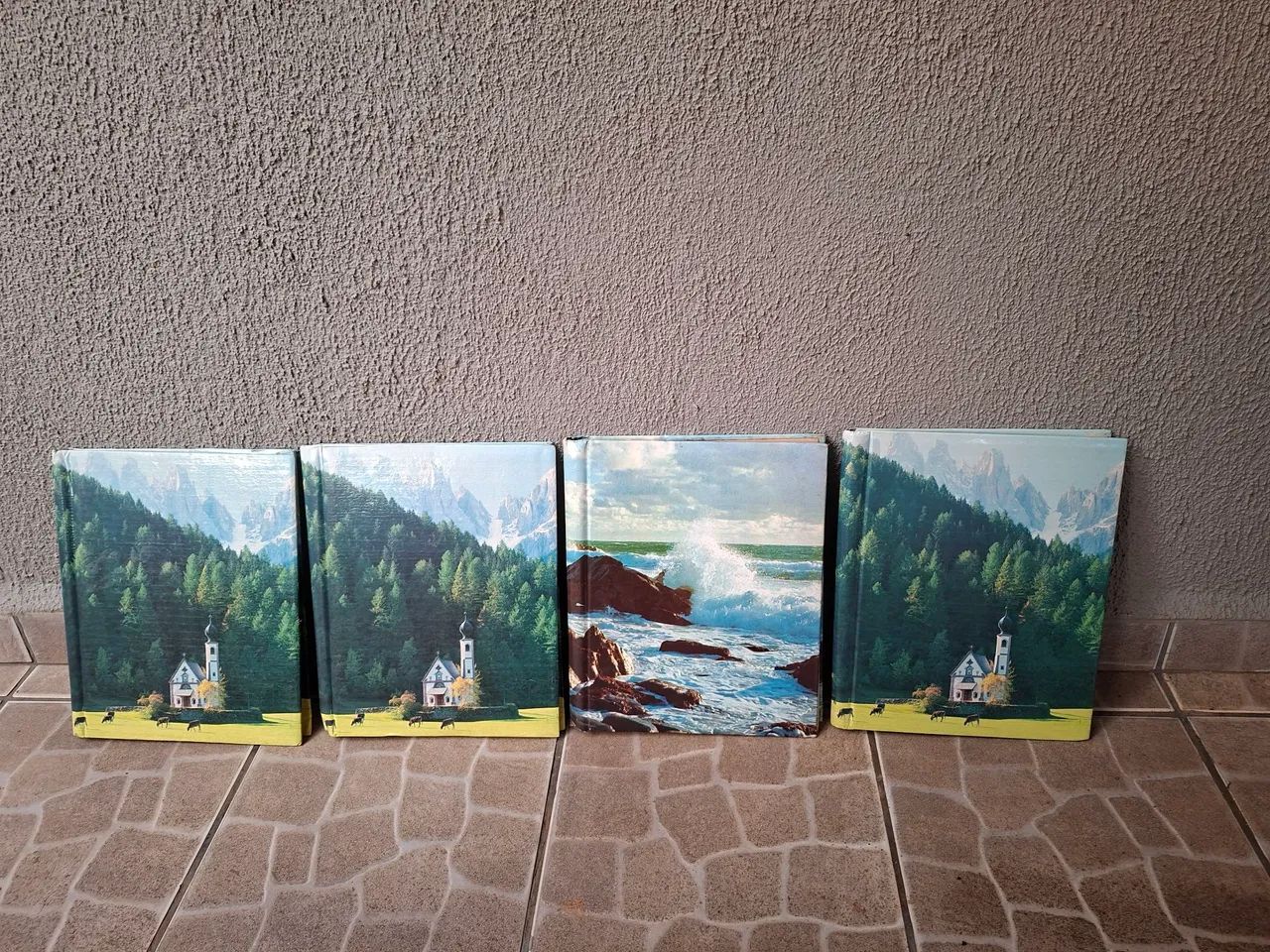 Álbuns com fotos antigas 