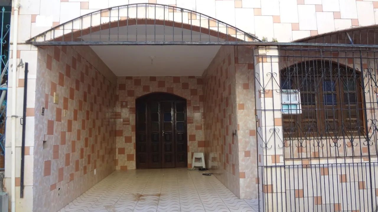 Casa em Itapuã 