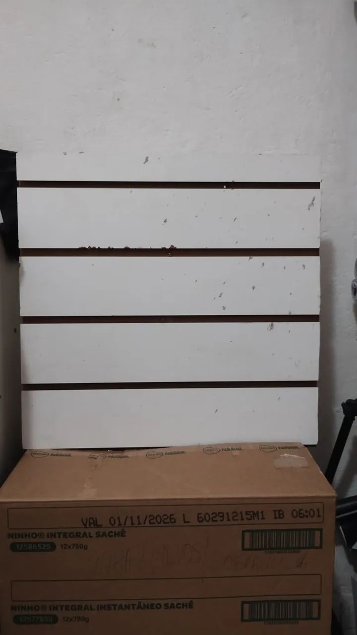 Painel canelado para loja
