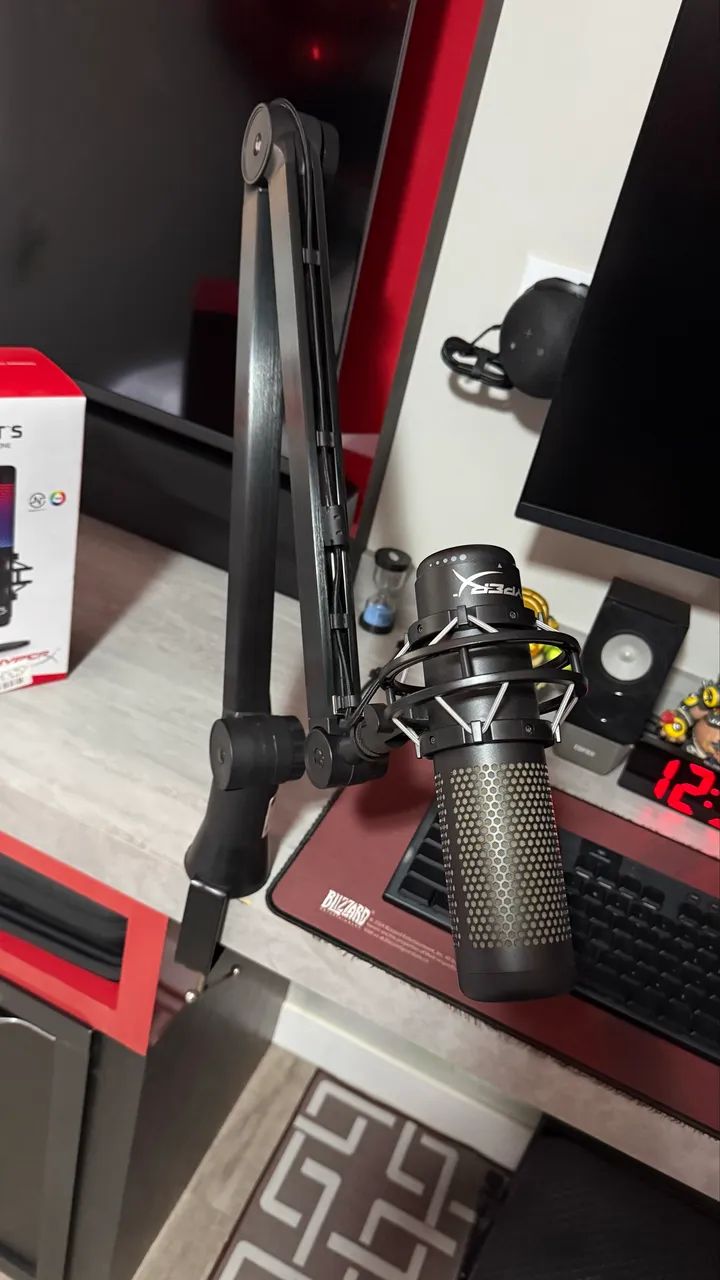 Microfone HyperX QuadCast S RGB com Braço Articulado e Caixa - Foto 4