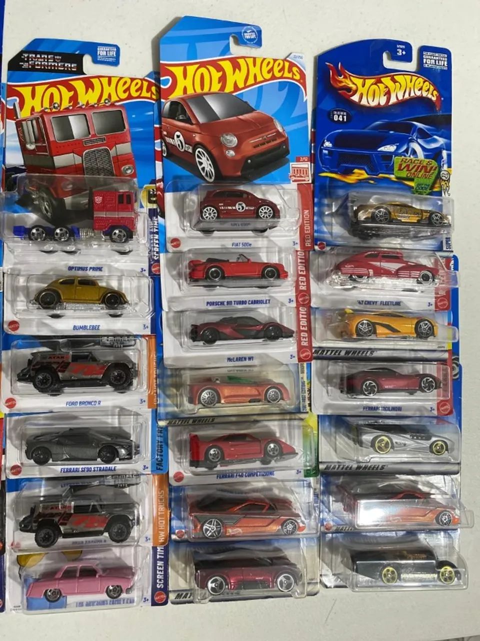 HOTWEELS LOTE COM 30 MINIS